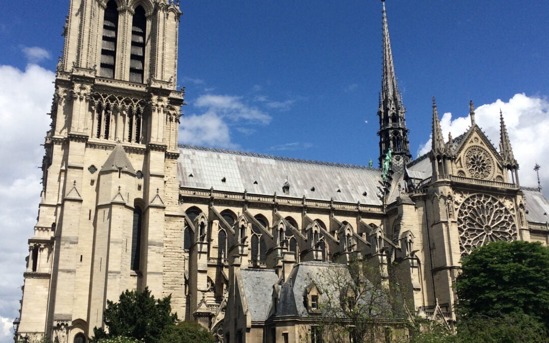 « Notre-Dame de Paris, Cathédrale de l&rsquo;histoire de France »   Conférence de Benoit DUSART, historien de l&rsquo;Architecture –       Mardi 20 Février 2024 à 17h30 – Salle Mozart de Toulon